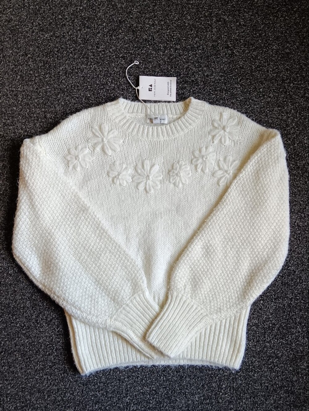 Whimsical Winter NWT FA Crew Neck White Knit Sweater Embroidered Flowers XS